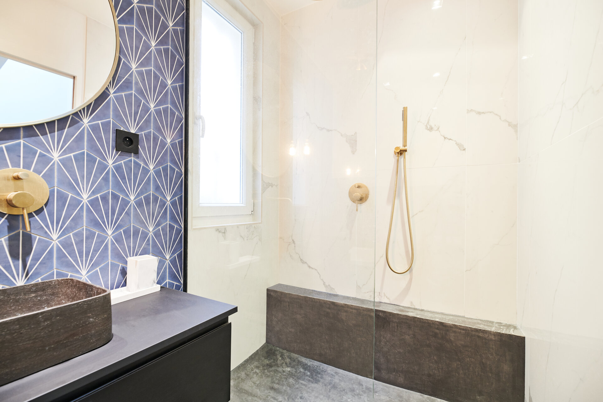 Casa de Banho Cinza - Vista Geral