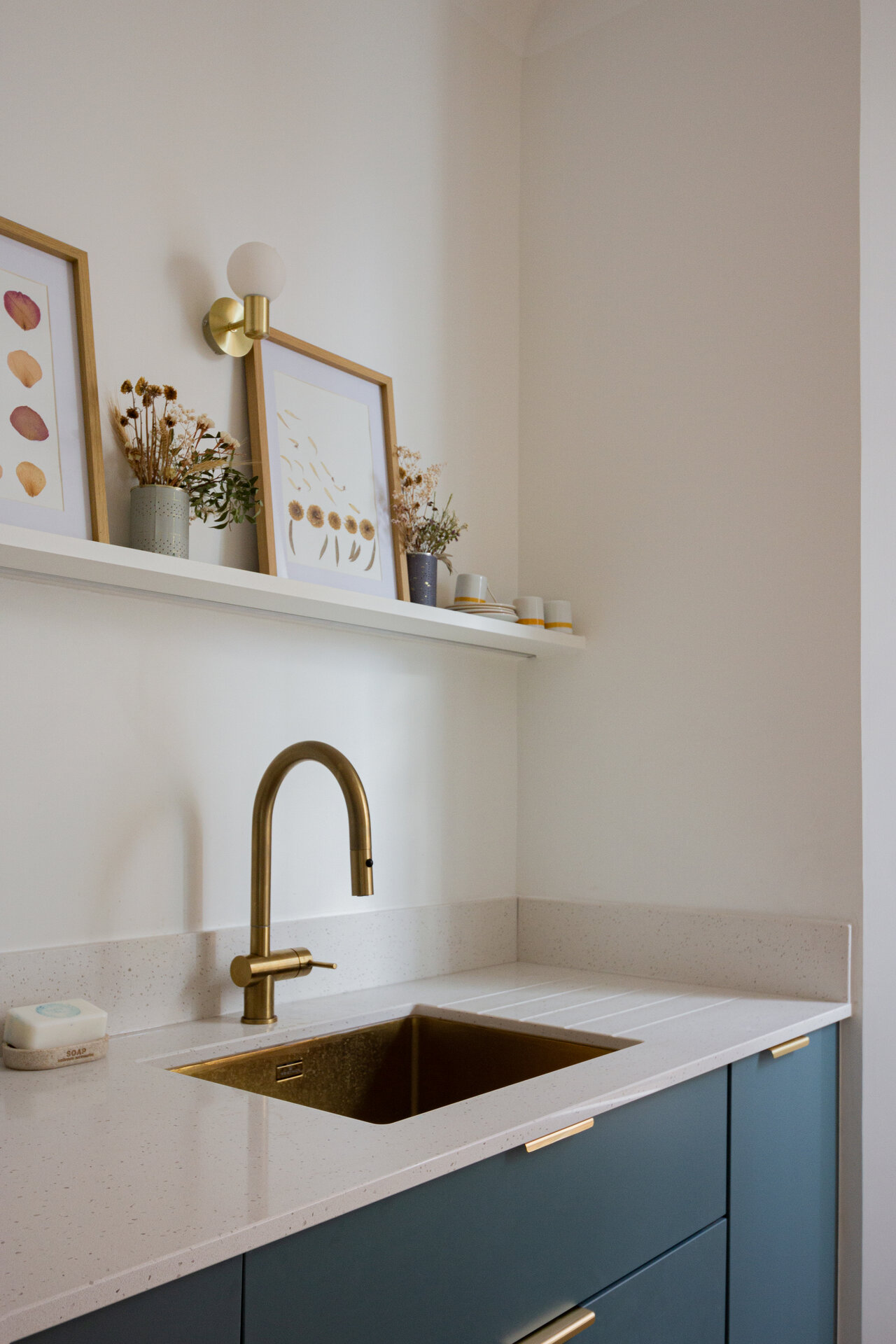 Cozinha Verde - Lavatório Dourado